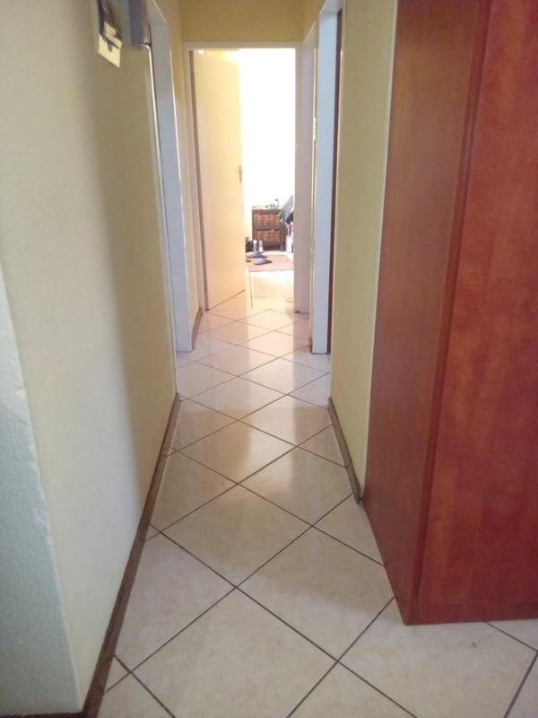 2 Bedroom Property for Sale in Tlhabane West North West